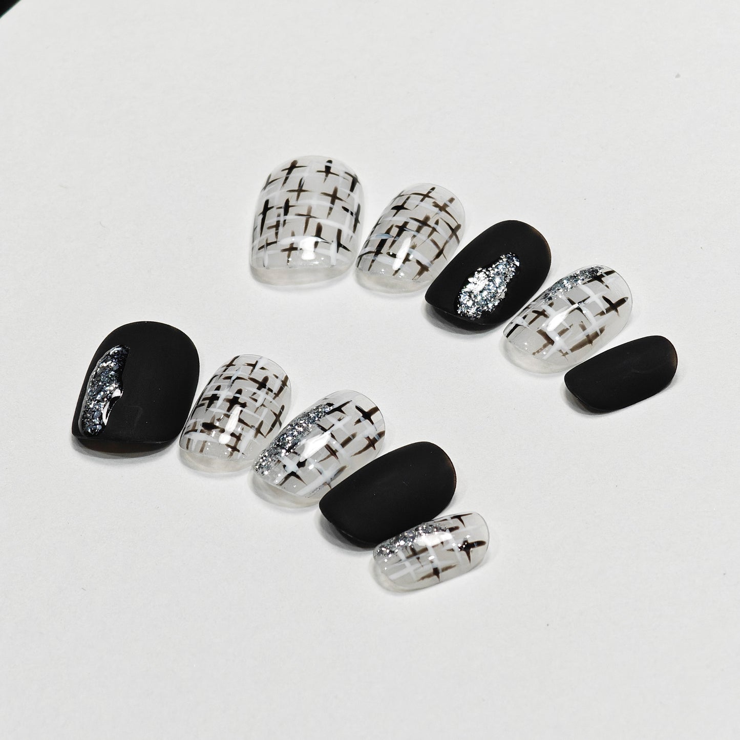 Handmade Wear Armor Autumn and Winter High-Grade Short Black Matte Nail Stickers Handmade Fake Nail Tip Wholesale