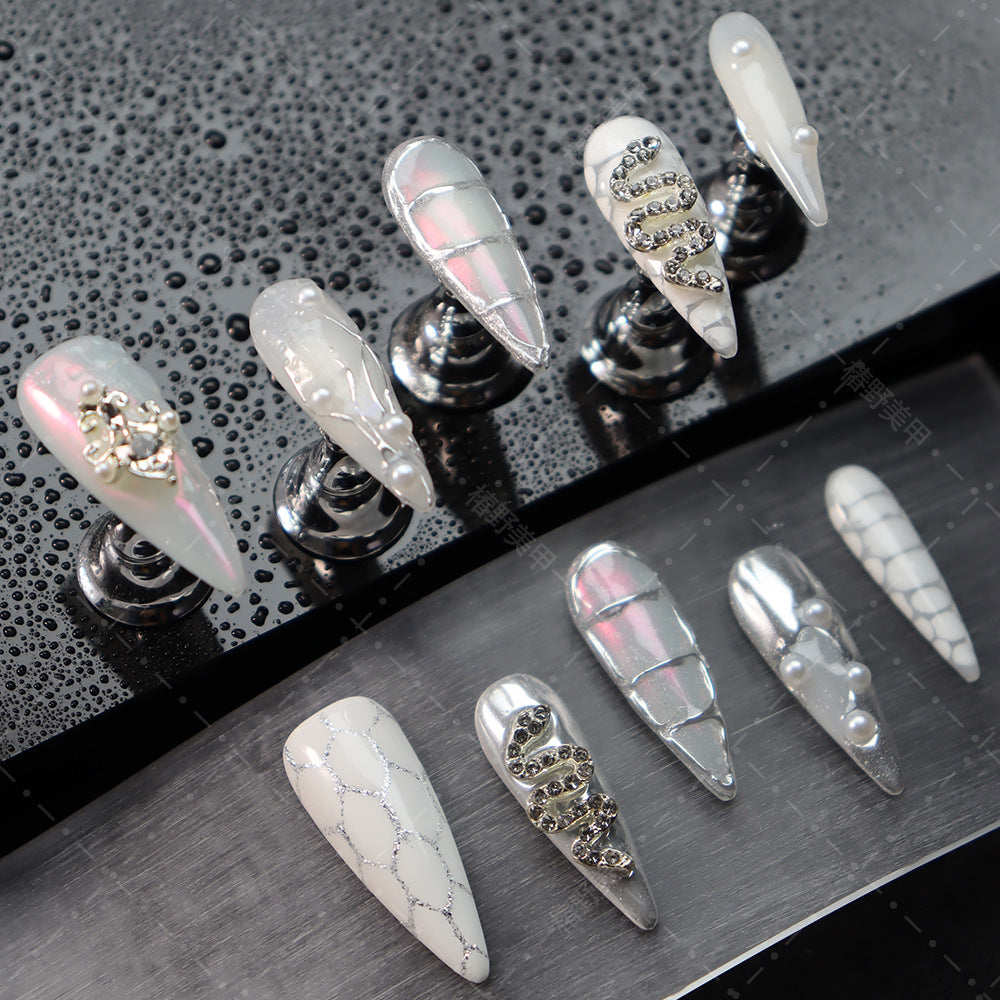 New Handmade Wear a Saibo Future Rock Girl European and American Style Three-Dimensional Snake Ornament Animal Pattern UV Nail Tip