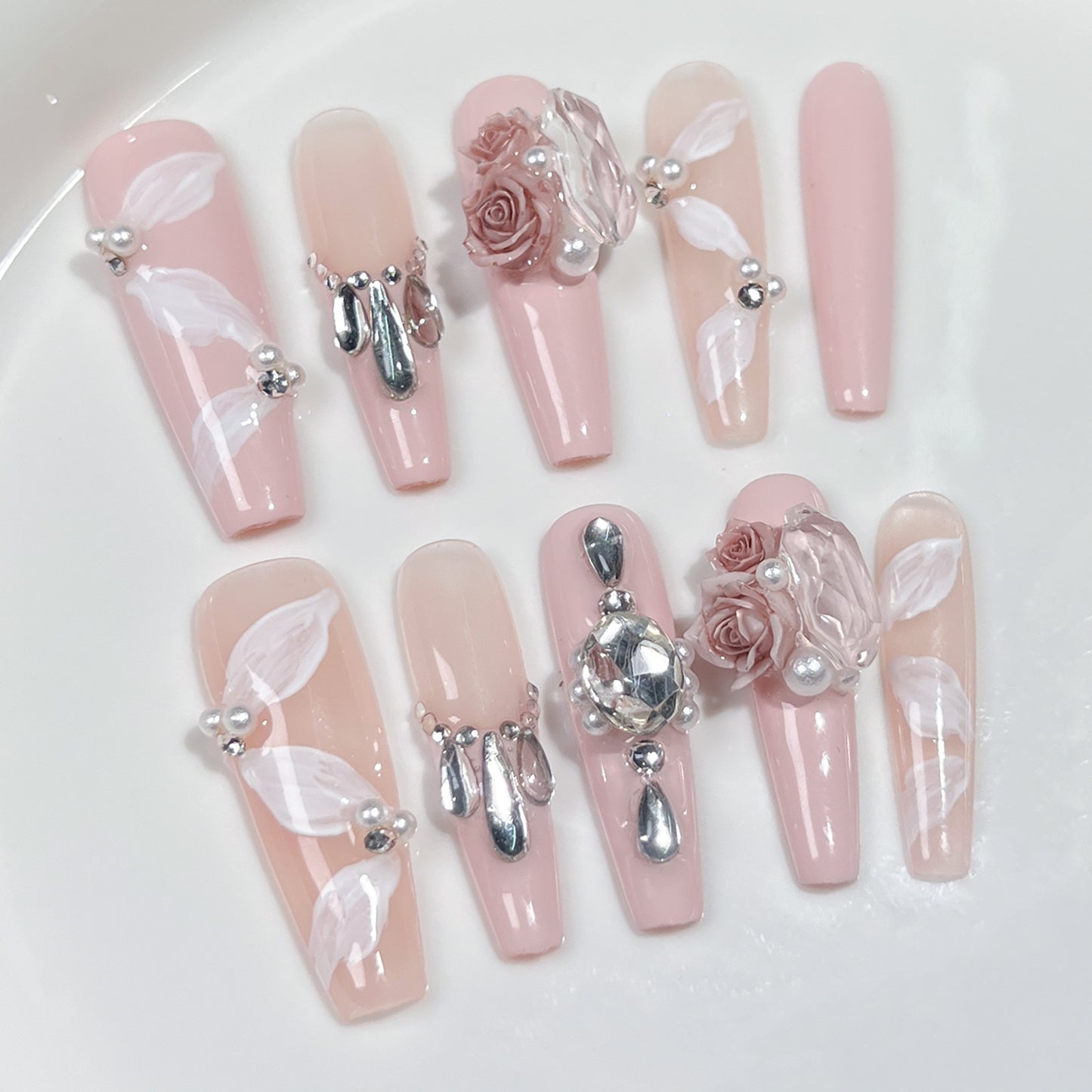 【Dyed Nail】Handmade Wear Armor Rose Manor Elegant Atmosphere Gentle Temperament40Thin Dog Super Long Ladder Manicure