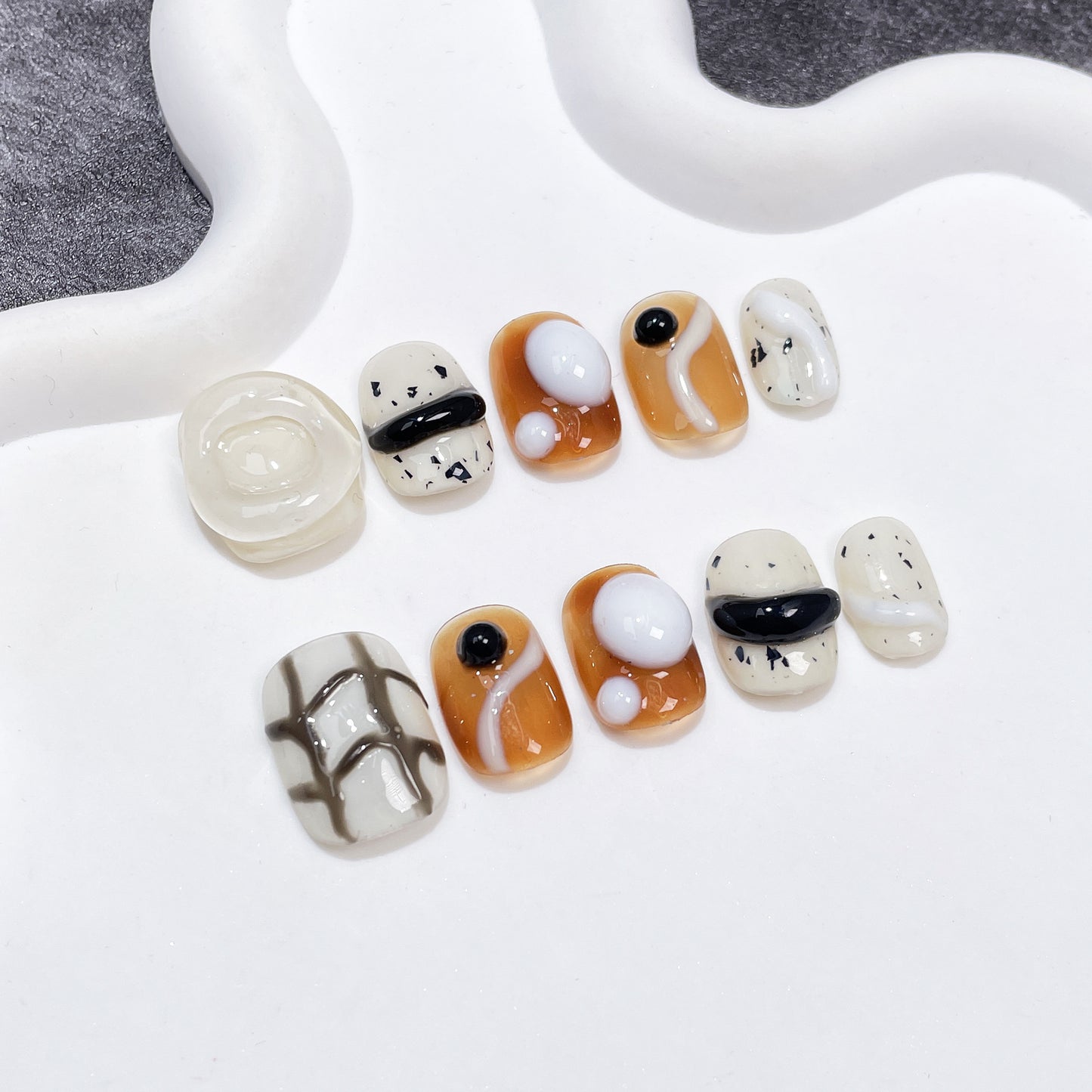 Autumn and Winter New Caramel Smudges Nail Stickers Hand Pinch Three-Dimensional ins Wind Hand-Worn Armor Wearable Nail Sticker