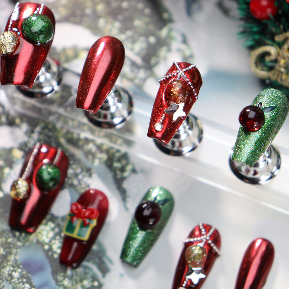 ChristmasNails