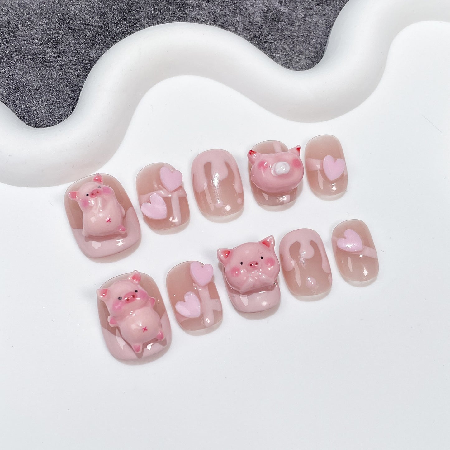 Handmade Wear Nail Sweet Cute Pig Short Manicure Hand-Painted French Wearable Nail Sticker Yiwu Manicure