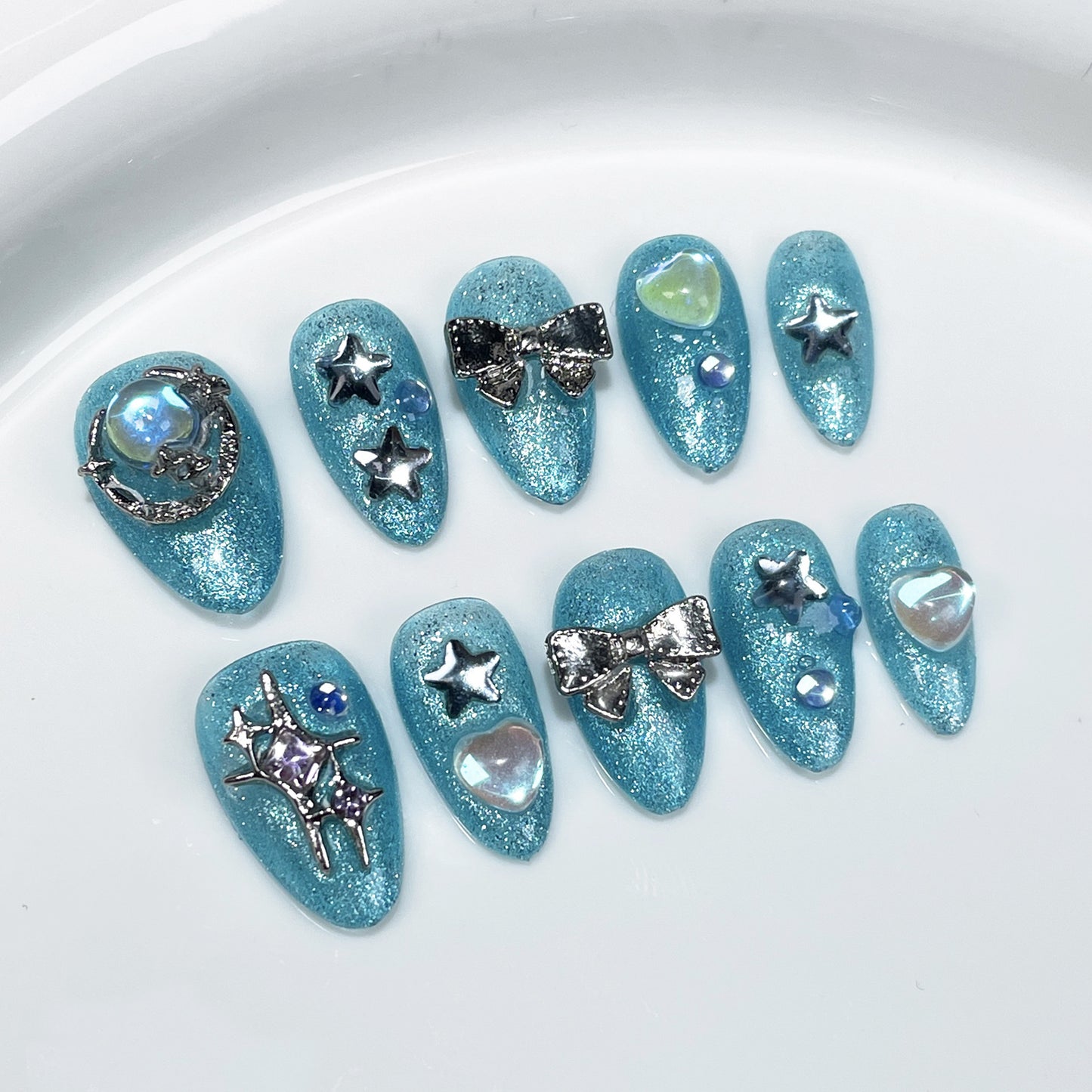 Handmade Wear Armor Flash Ocean Blue Sweet Cute Cat Eye Short Finished Nail Beauty Patch Wearable Nail Sticker