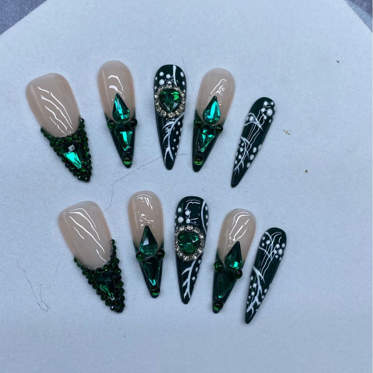 European and American Style Hot Selling Long Pointed Hand-Worn Armor Emerald French Style Full Diamond High-Grade White Manicure