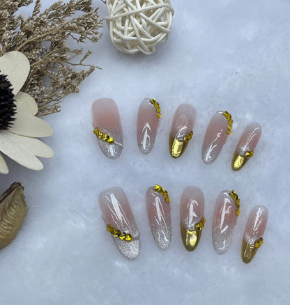 Handmade Wear Nail New Summer Golden Wheat Blush Gradient Cat Eye Temperament White Lady Internet Hot