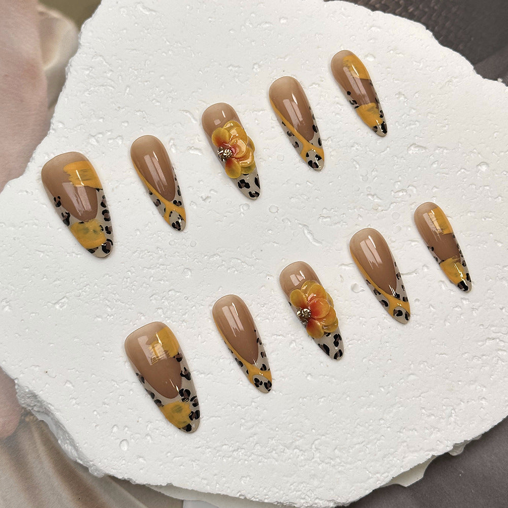 Europe and America Cross Border Nail Art3D Three-Dimensional Pinch Brown Leopard Print Deep Nude Color French Fake Nails Nail Stickers Detachable