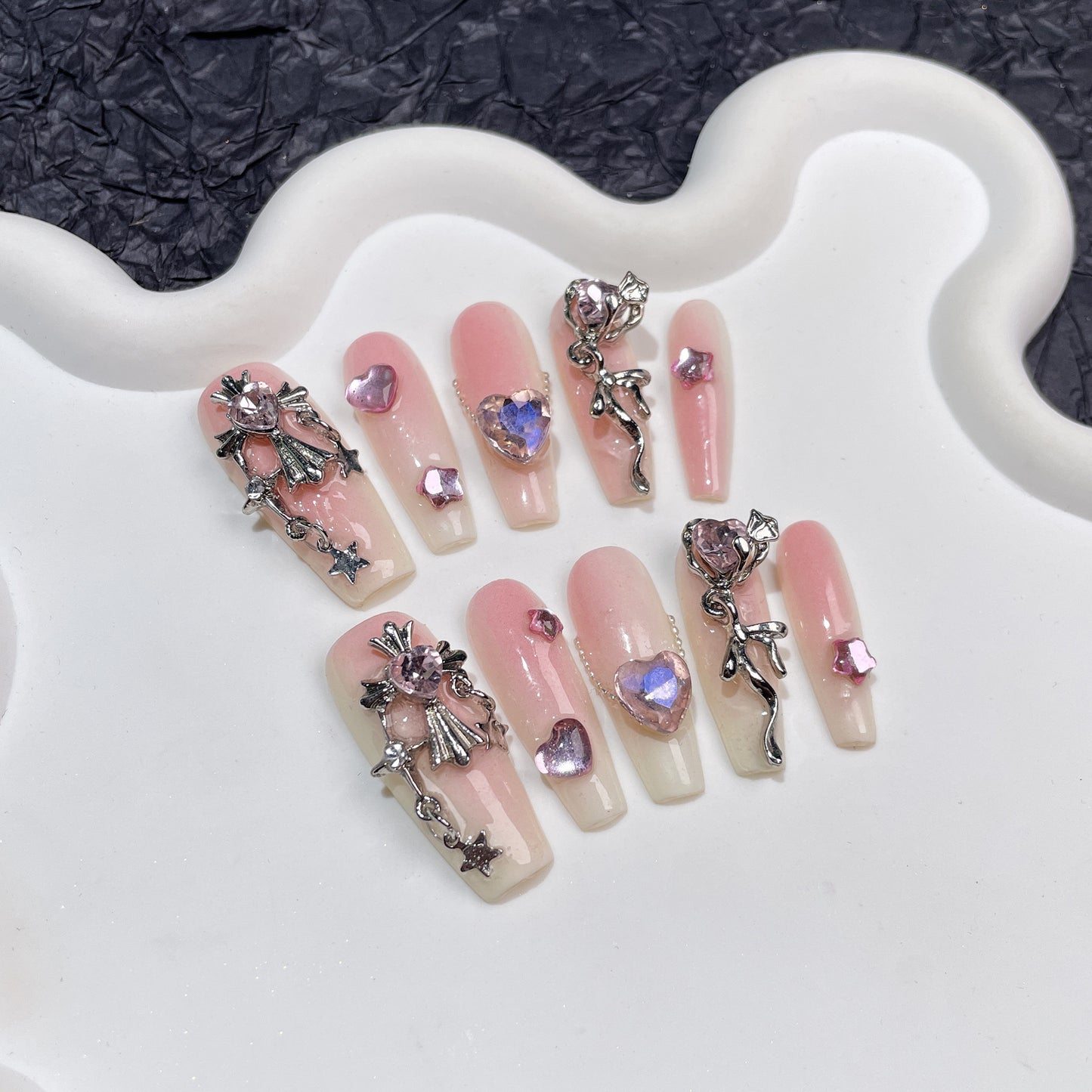 Hand-Worn Nail Spray Gun Blush Love Chain Lengthened T Finished Nail Beauty Patch Wearable Nail Sticker Wholesale