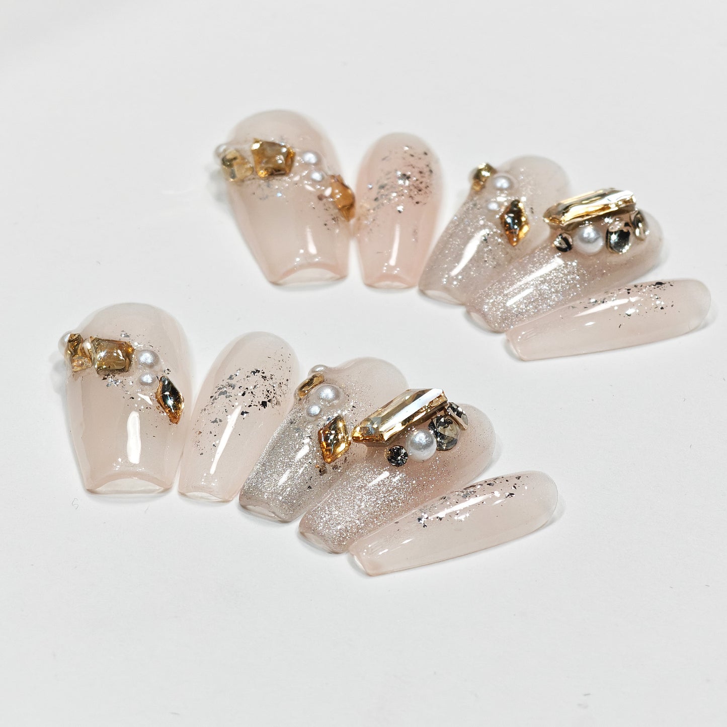 Handmade Wear Armor Handmade Advanced Texture Short Cat Eye Ice Transparent White Nail Stickers Fake Nail Tip Wholesale