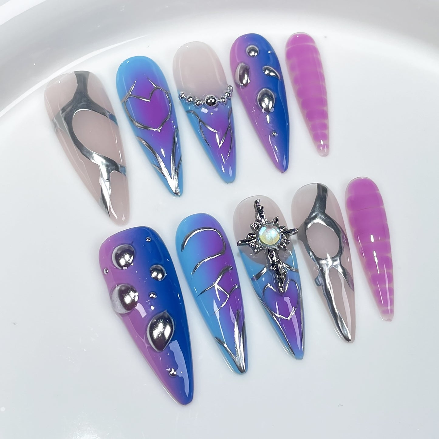 European and American Long Tip Two-Tone Gradient Hand-Worn Nail Sweet Cool Hot Girl Irregular Shape Hand-Painted Nail Stickers Wholesale