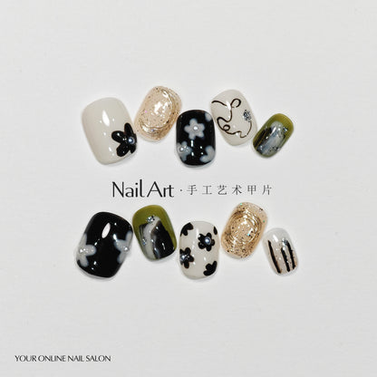 Handmade Nail Advanced Texture Gold Foil Graffiti White Short Blooming Cute Nail Stickers Fake Nails Wholesale