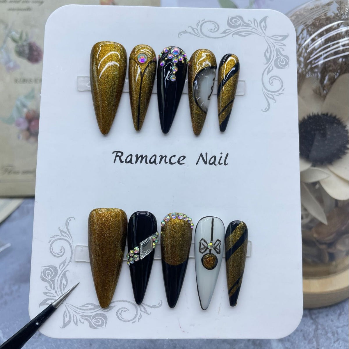 European and American Style Hot Selling Long Pointed Hand-Worn Nail Hand-Painted Clock Elegant White Hot Girl Manicure