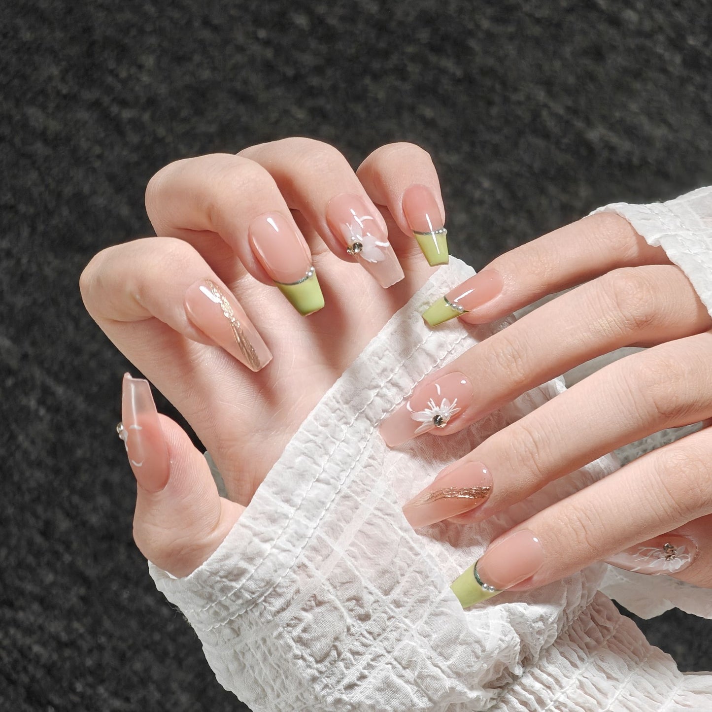 Handmade Wear Armor High-Grade Nail Stickers Hand-Made Short French Gentle White Summer Fake Nails