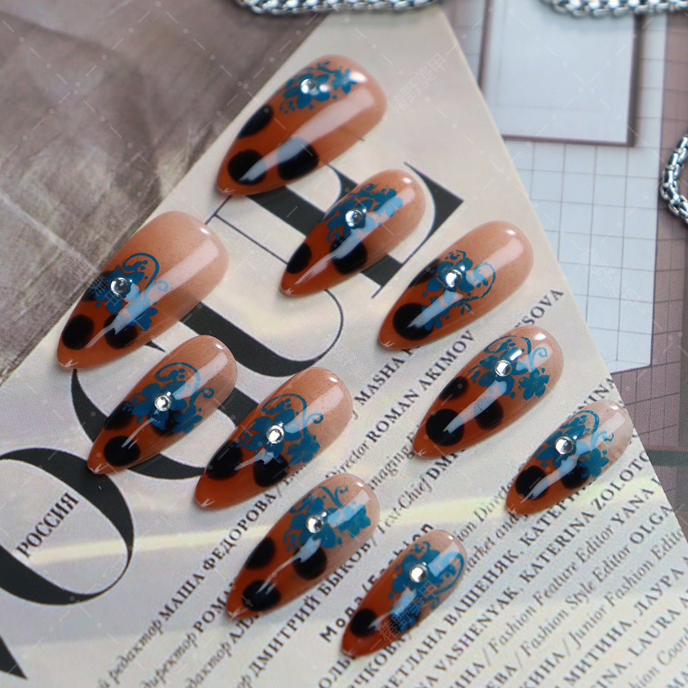 New Style Wear Armor Winter Amber Gradient Hand Painted Ink Green Flower White Phototherapy Nail Stickers Detachable Hair Generation