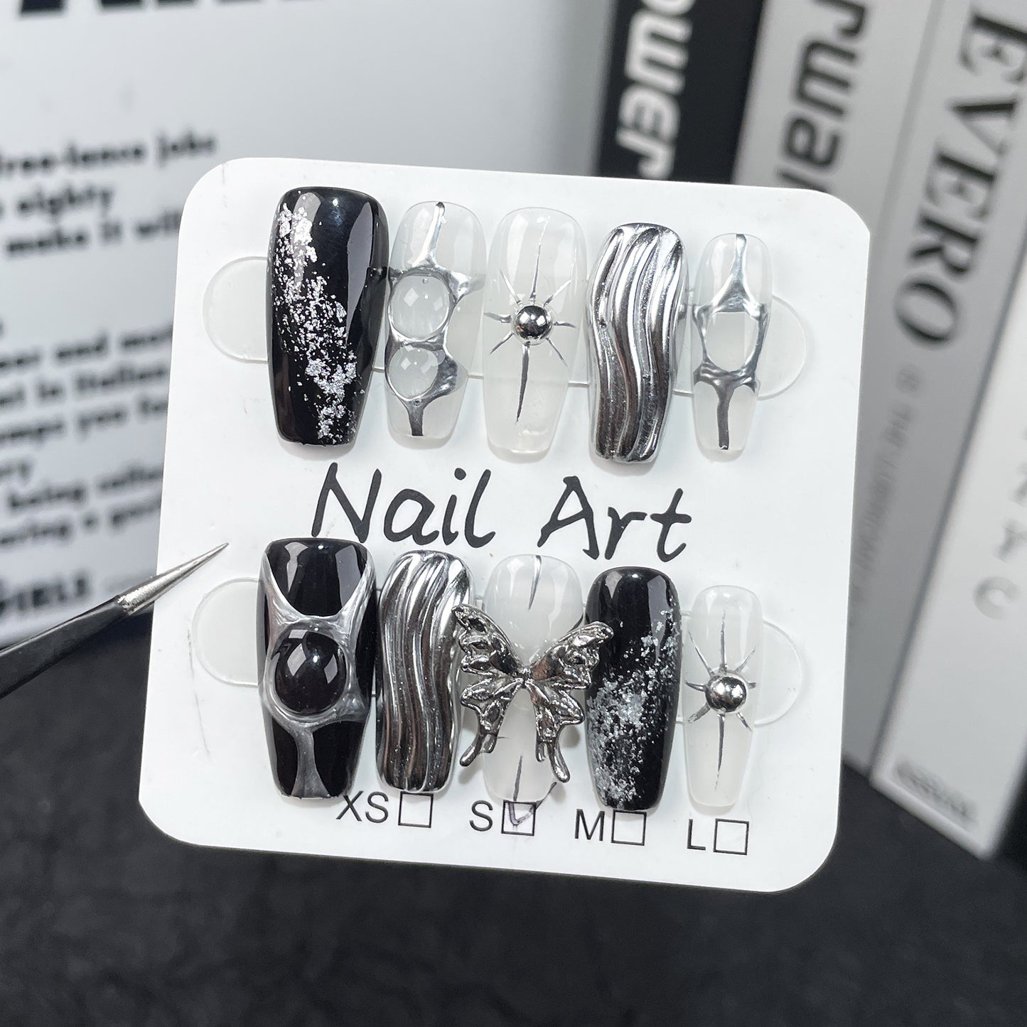 【Dyed Nail】Simple ins Style High-Grade Metal Texture Dark Sweet Cool Hot Girl Mid-Length Handmade Wear Nail