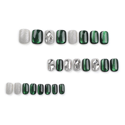 Retro Affordable Luxury Cat's Eye Emerald Green Nail Beauty Solid Color Silver Glitter Fake Nails White Diamond Full Diamond Wear Nail Polish Piece