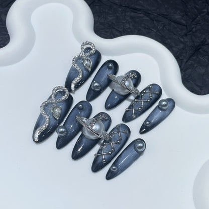 Handmade Wear a Queen Mother Alloy Snake Metallic Mid-Length Nail Stickers European and American Wearable Nail Sticker